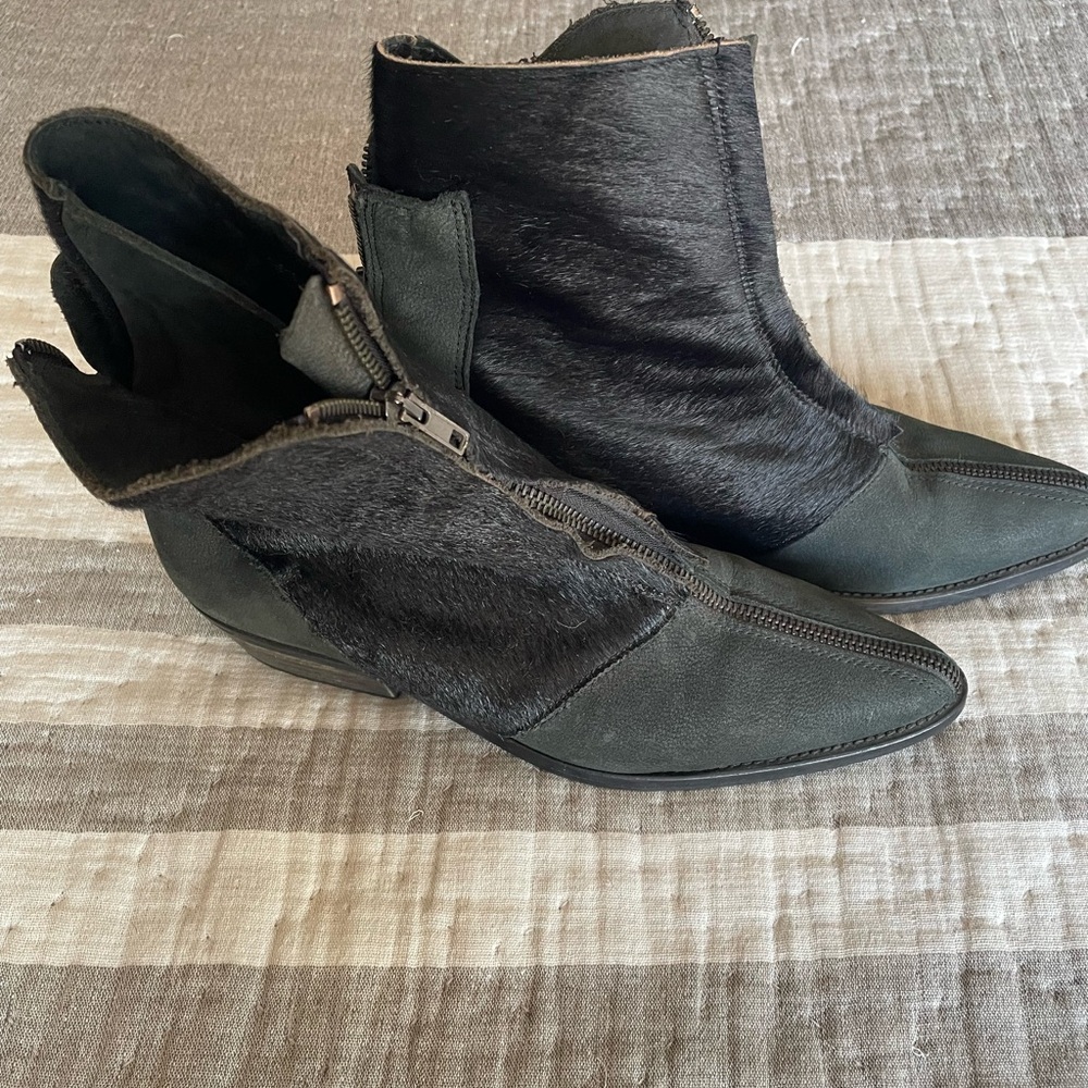Free People Black Leather Ankle Boots with Genuine Fur Detail